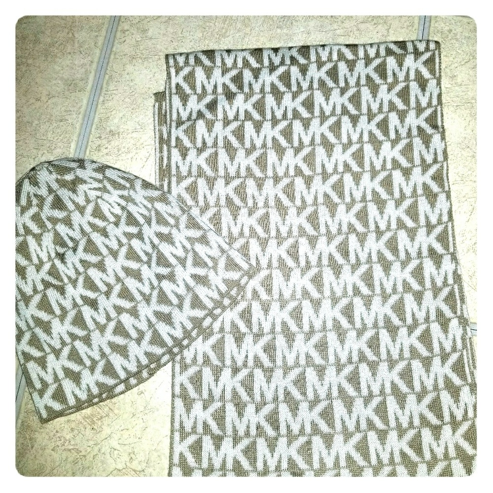 Michael Kors hat and scarf set